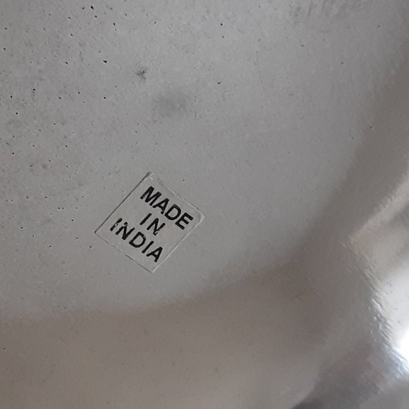 Decorative Leaf Design Metal Serving bowl / Platter - Picture 6 of 6